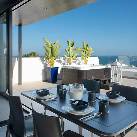 Luxury Penthouse Panoramic Ocean Views 2bedroom With Jacuzzi Appartement