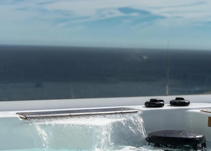 Luxury Penthouse Panoramic Ocean Views 2bedroom With Jacuzzi *