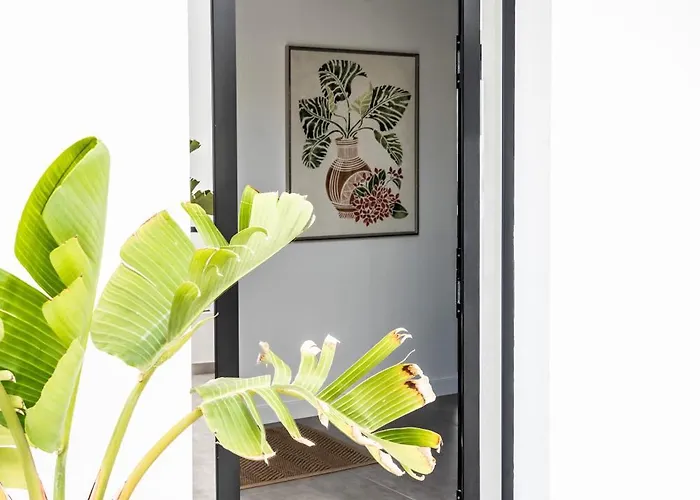 Luxury Penthouse Panoramic Ocean Views 2bedroom With Jacuzzi تياس