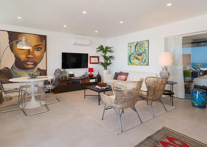 Luxury Penthouse Panoramic Ocean Views 2bedroom With Jacuzzi *