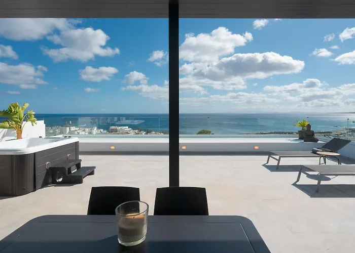 Luxury Penthouse Panoramic Ocean Views 2bedroom With Jacuzzi شقة *