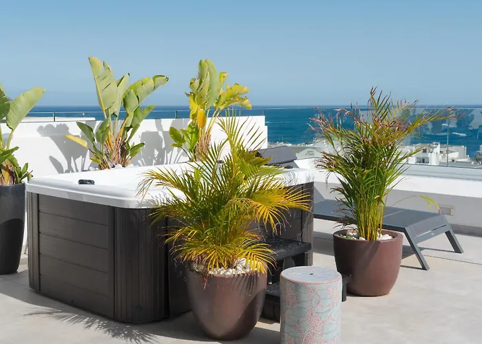 Luxury Penthouse Panoramic Ocean Views 2bedroom With Jacuzzi *