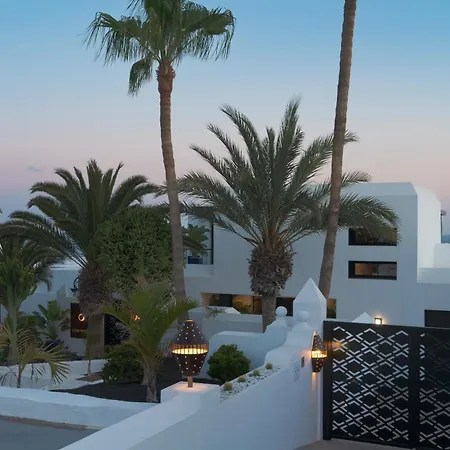 Luxury Penthouse Panoramic Ocean Views 2bedroom With Jacuzzi * 티아즈