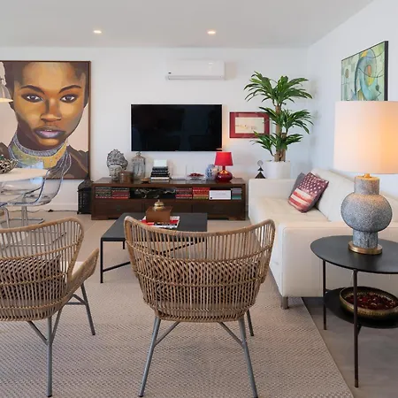 Luxury Penthouse Panoramic Ocean Views 2bedroom With Jacuzzi * 티아즈