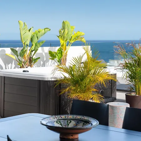 Luxury Penthouse Panoramic Ocean Views 2bedroom With Jacuzzi Apartmán