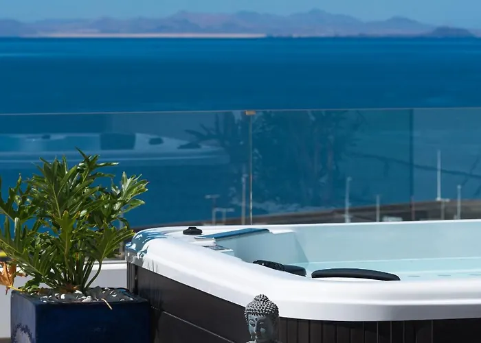 Luxury Penthouse Panoramic Ocean Views 2bedroom With Jacuzzi Apartamento