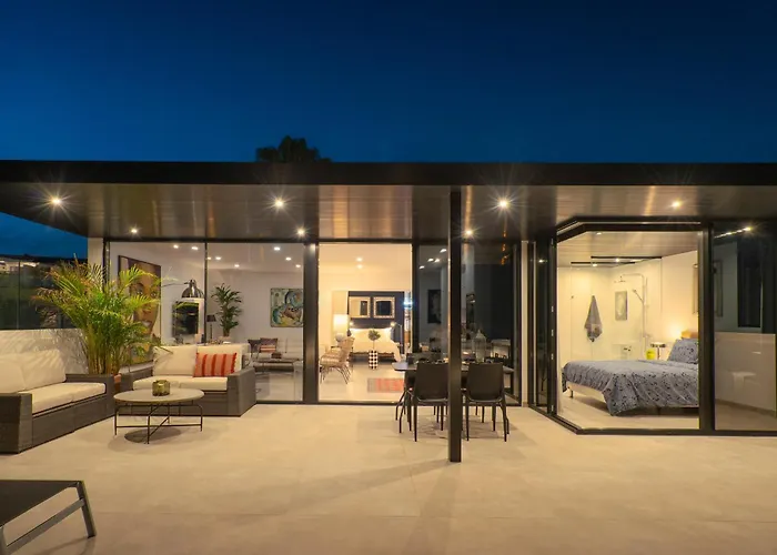 Luxury Penthouse Panoramic Ocean Views 2bedroom With Jacuzzi *