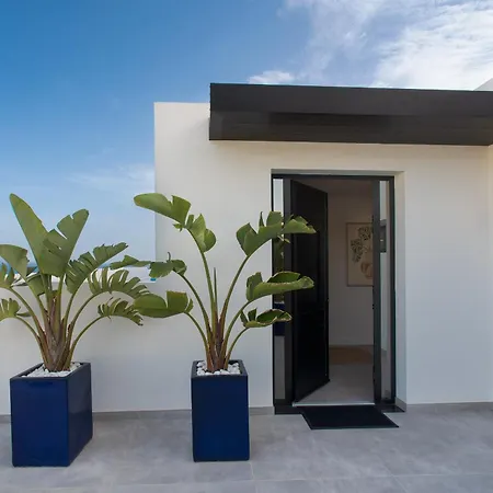 Luxury Penthouse Panoramic Ocean Views 2bedroom With Jacuzzi *