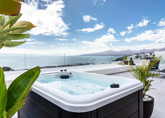 Daire Luxury Penthouse Panoramic Ocean Views 2bedroom With Jacuzzi *