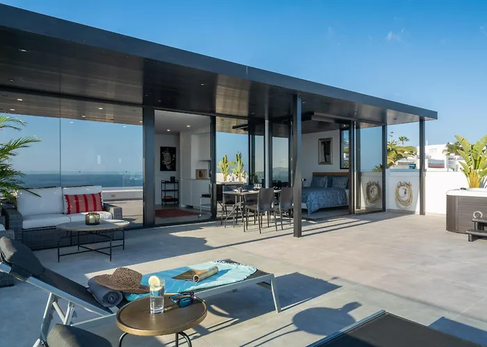 Luxury Penthouse Panoramic Ocean Views 2bedroom With Jacuzzi *